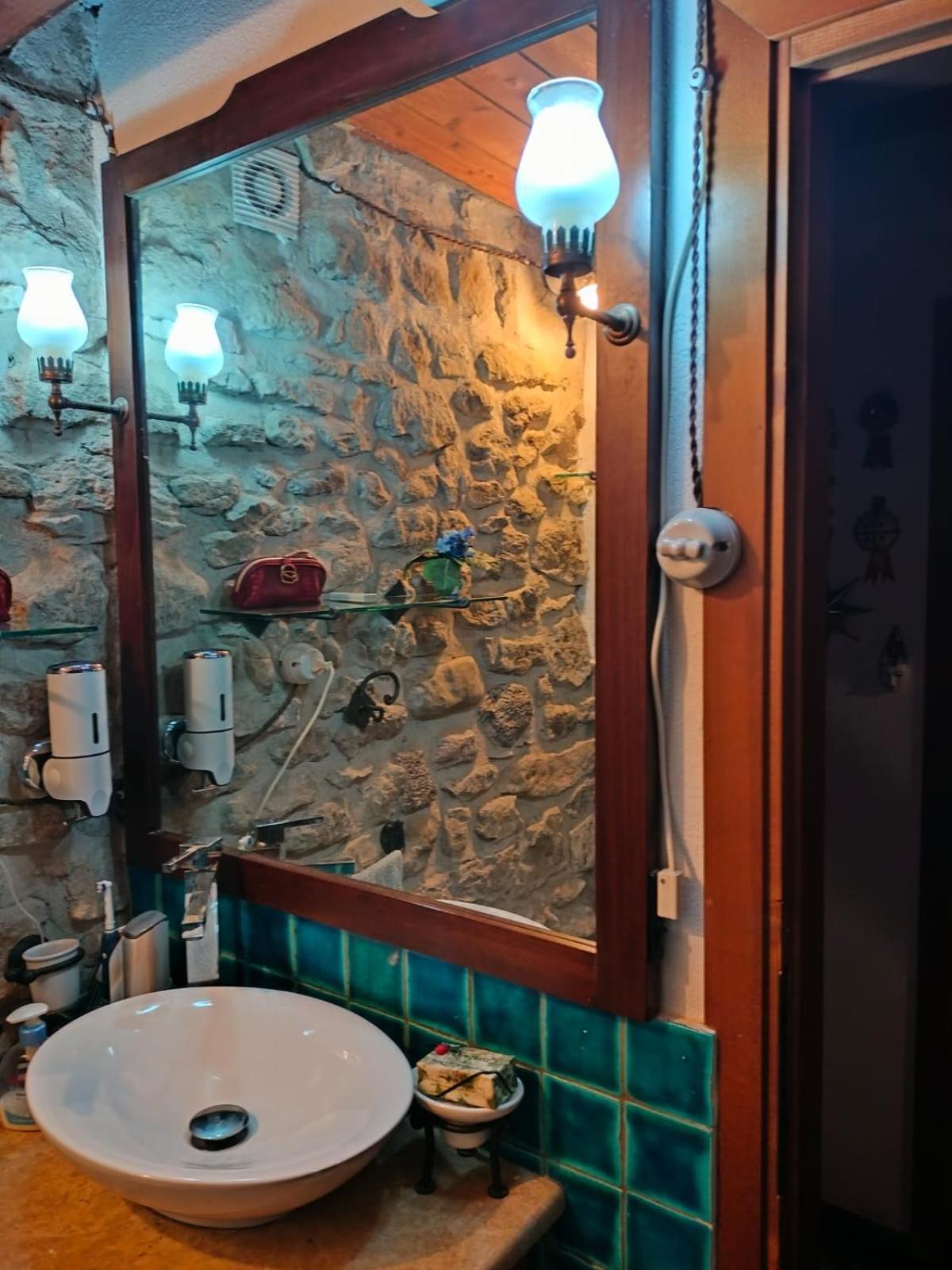 Casa Di Pietra Villa Usellus Luaran gambar